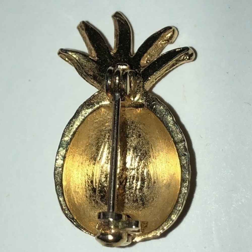 Vintage Unsigned Gold Tone Pineapple Fruit Brooch Shoulder Pin - Picture 4 of 4